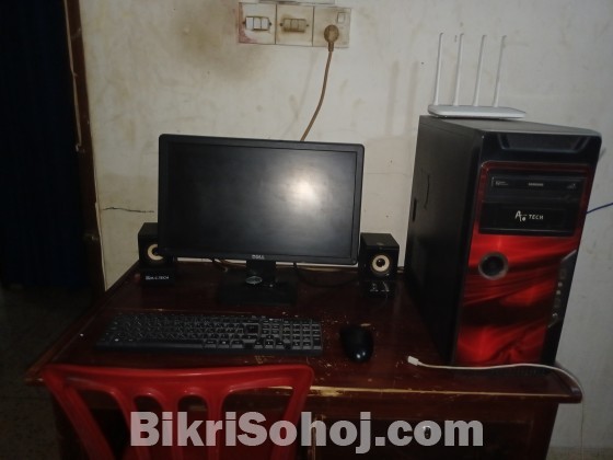 Full Desktop Pc & monitor with keyboard and mouse